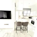 The Address-seafront Luxury 2 Bedroom *